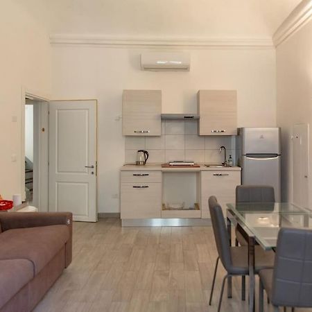 פירנצה Beautiful Apartment In Quite Area מראה חיצוני תמונה